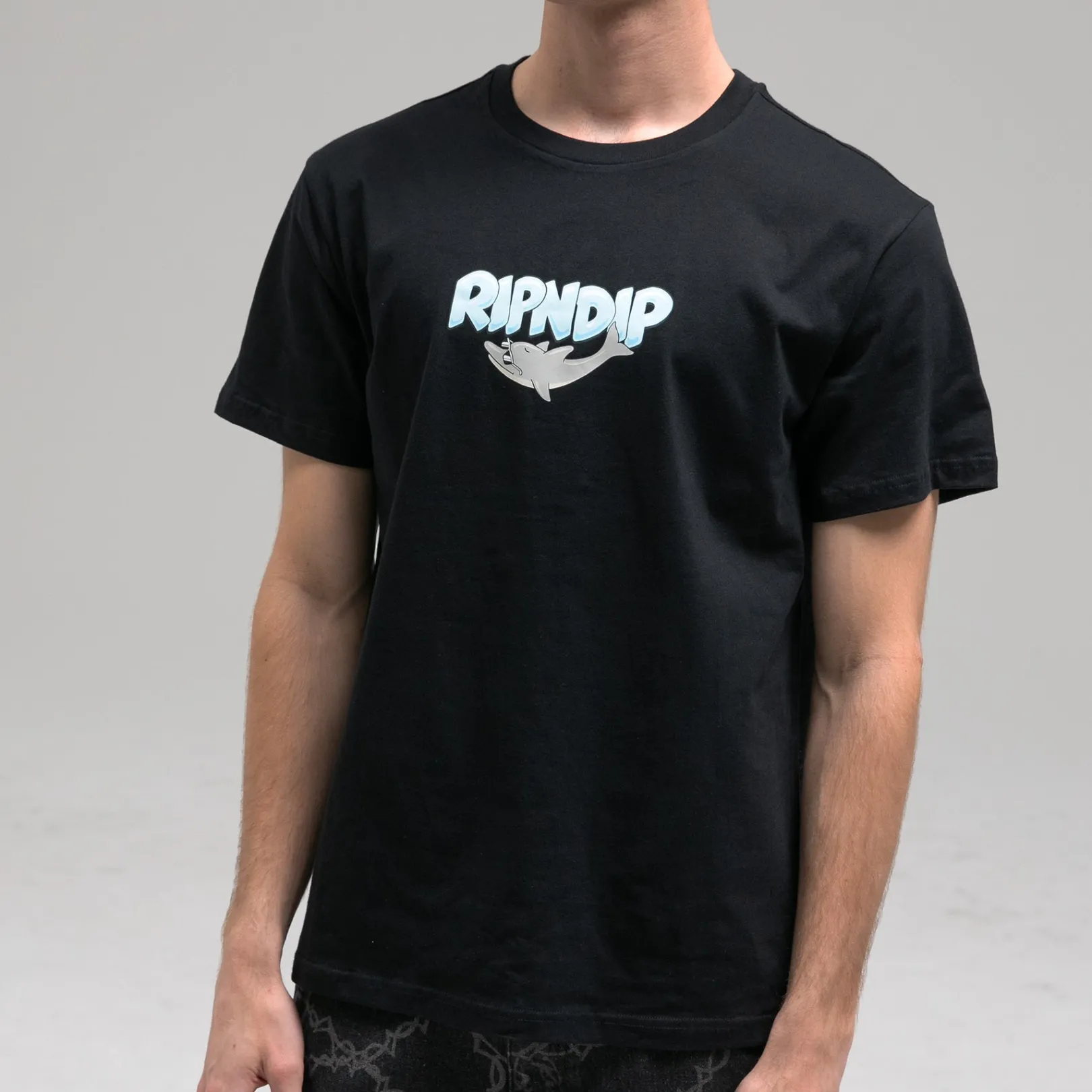 Dolphin Dudes Tee (Black)<Ripndip Flash Sale