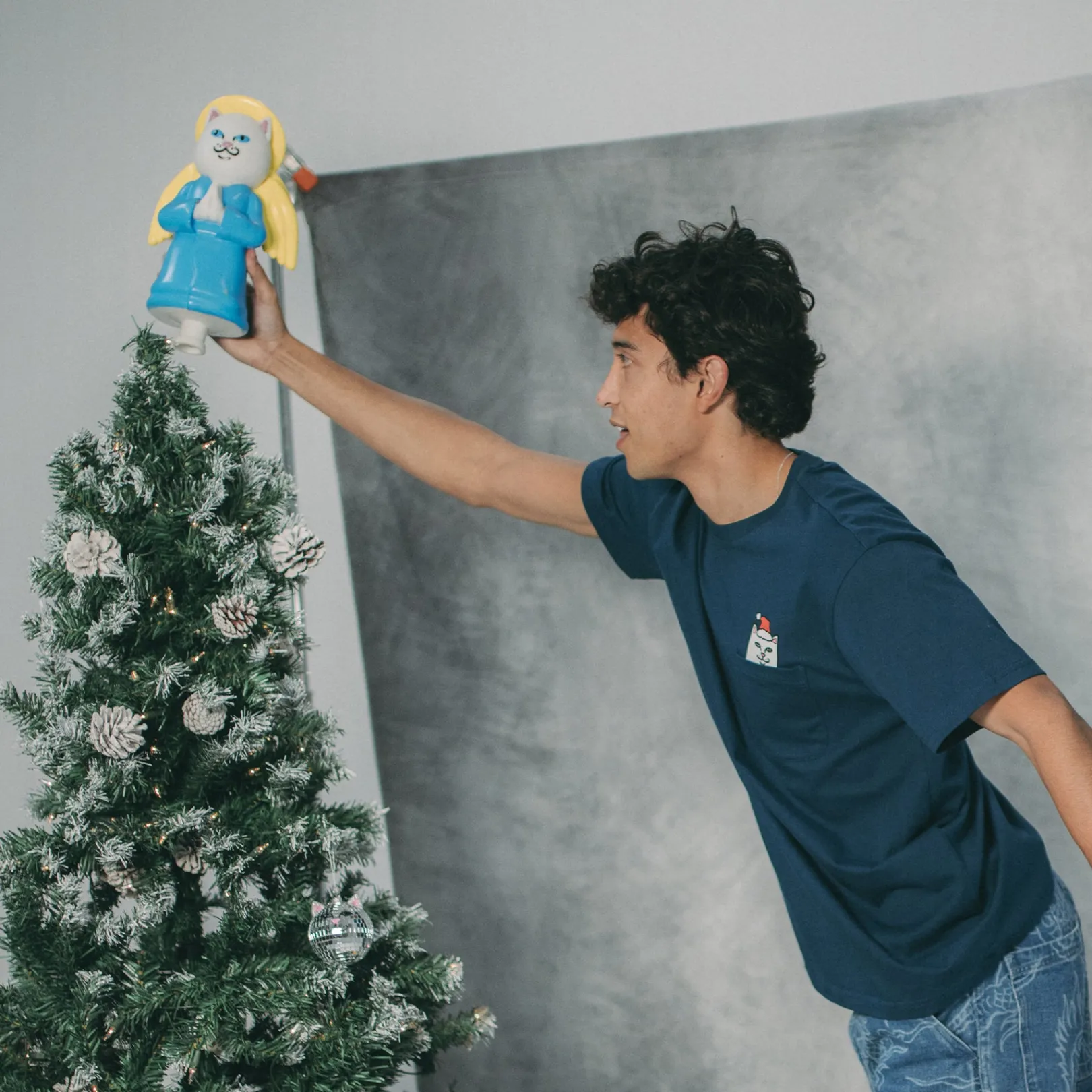 Lord Angel Christmas Tree Topper (White)<Ripndip Online