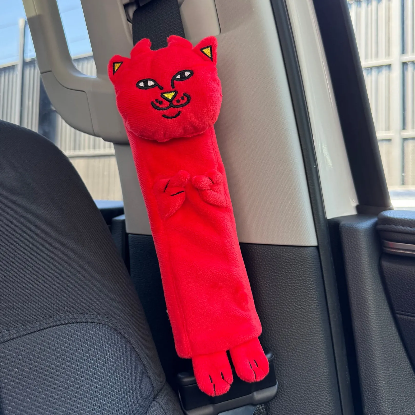 Lord Devil Seat Belt Cover (Red)<Ripndip Online