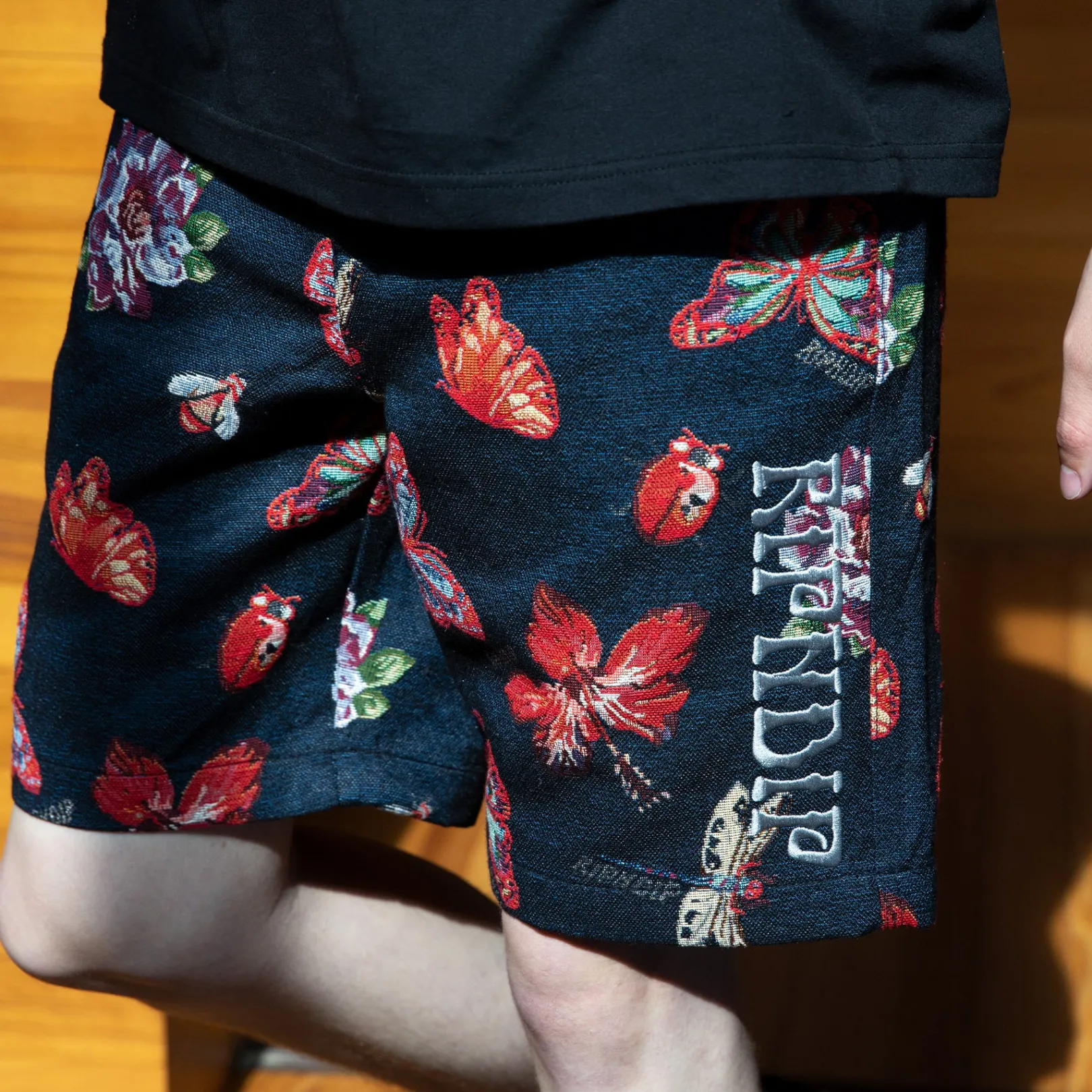 Monarch Butterfly Shorts (Black)<Ripndip Clearance