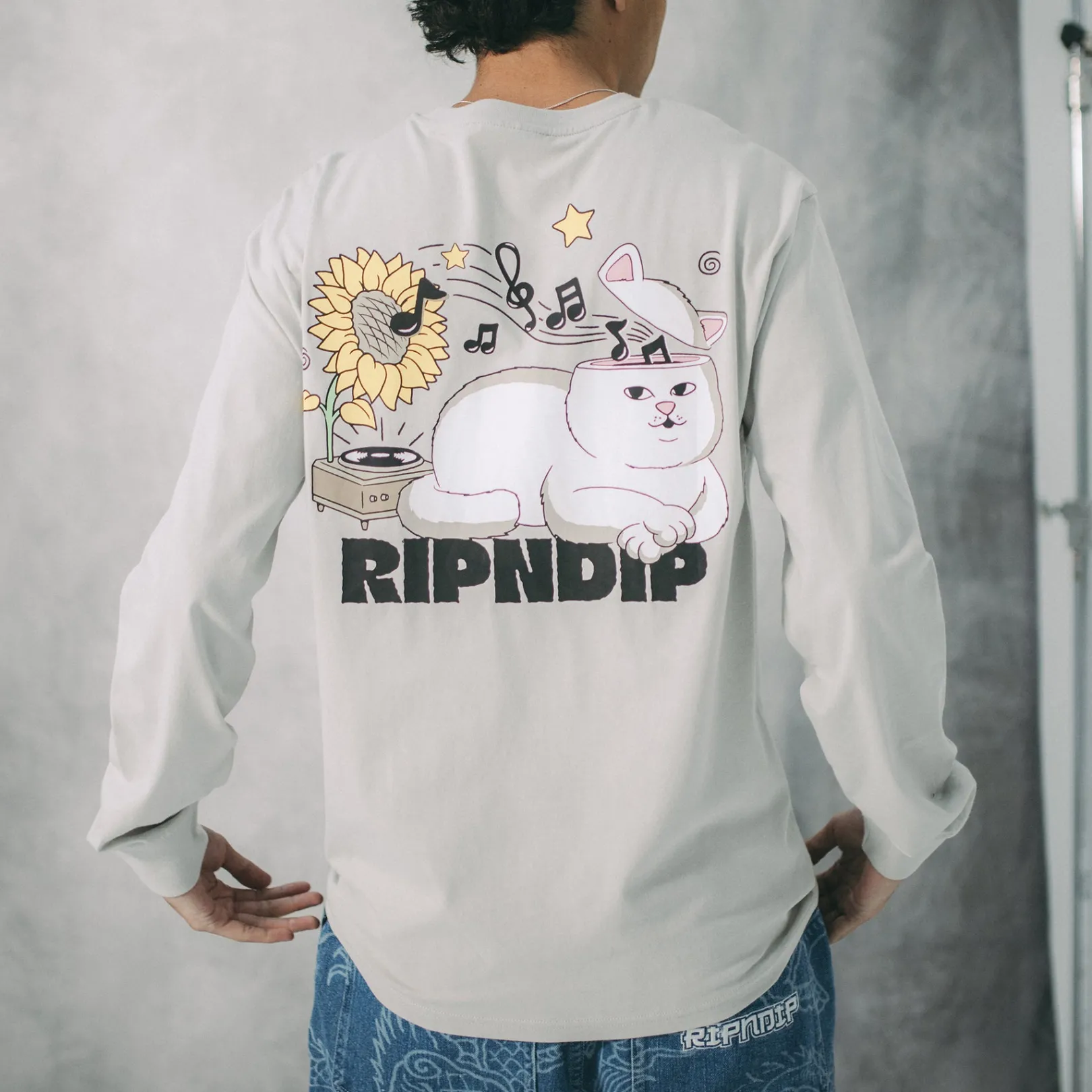 No Music No Life Long Sleeve (Grey)<Ripndip Outlet