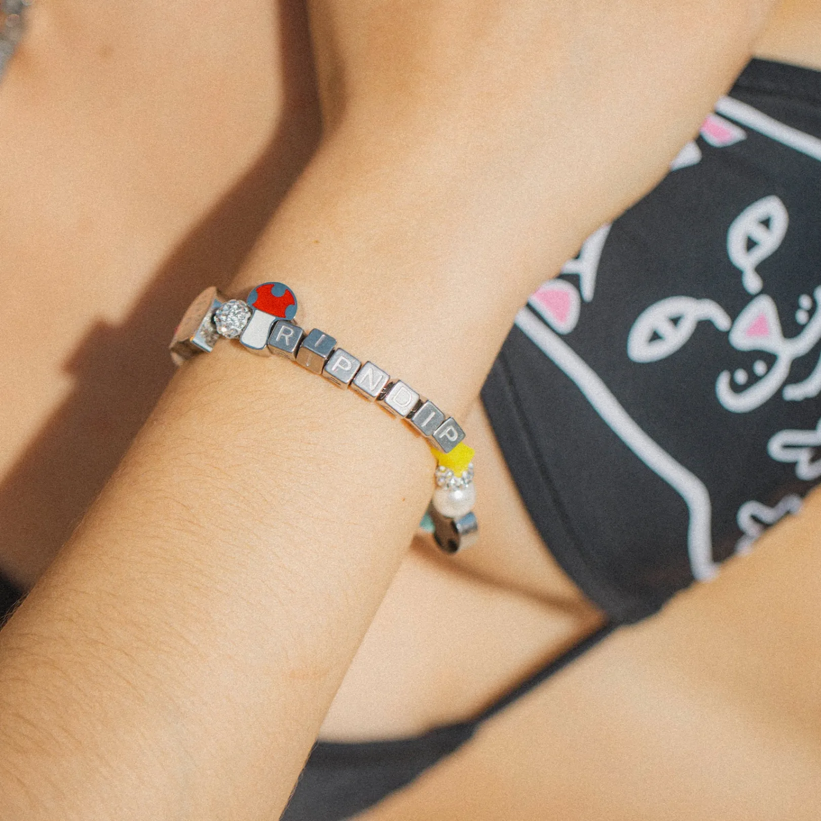 Playdate Bracelet (Silver)<Ripndip Fashion