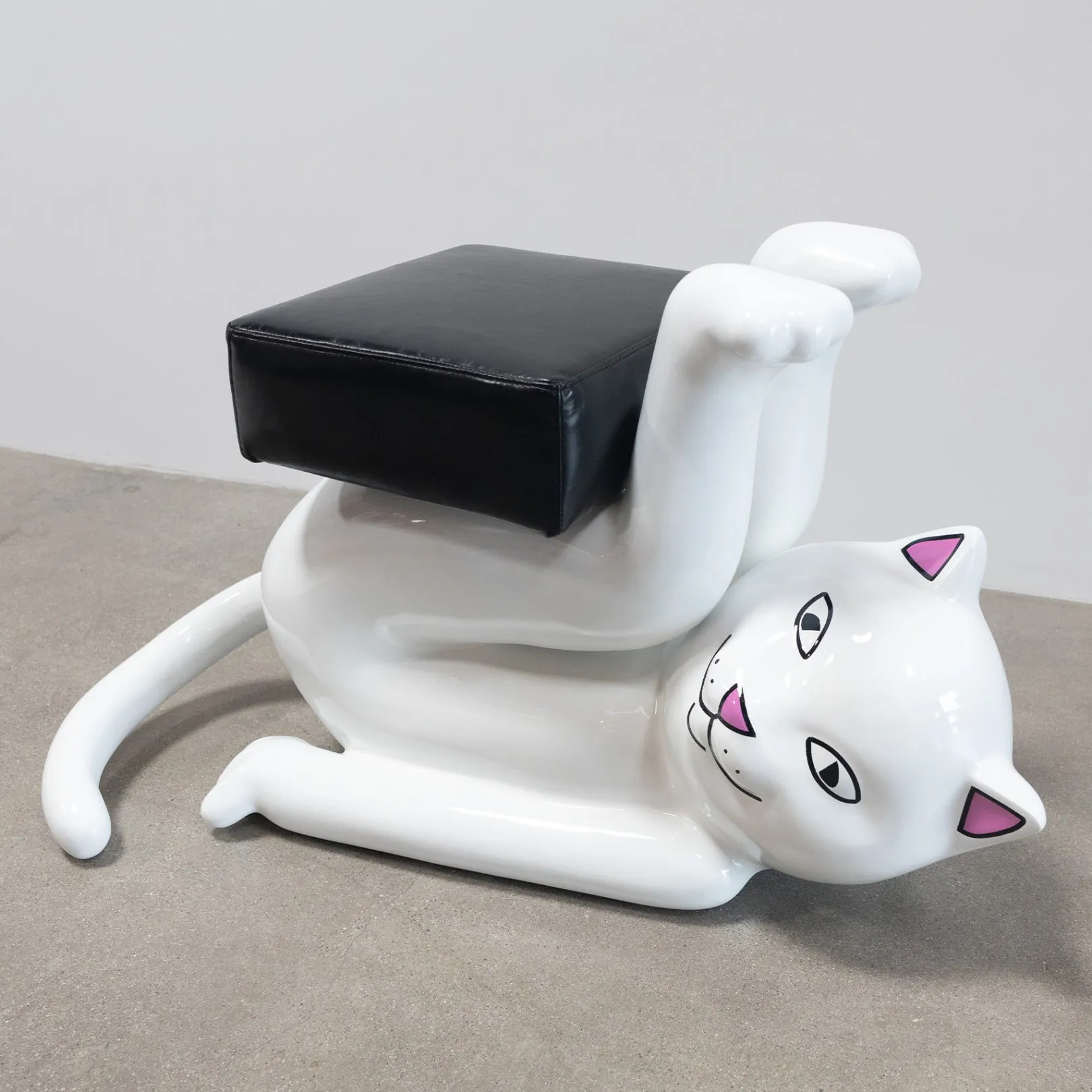 RIP Owens Chairs (Black and White)<Ripndip Hot