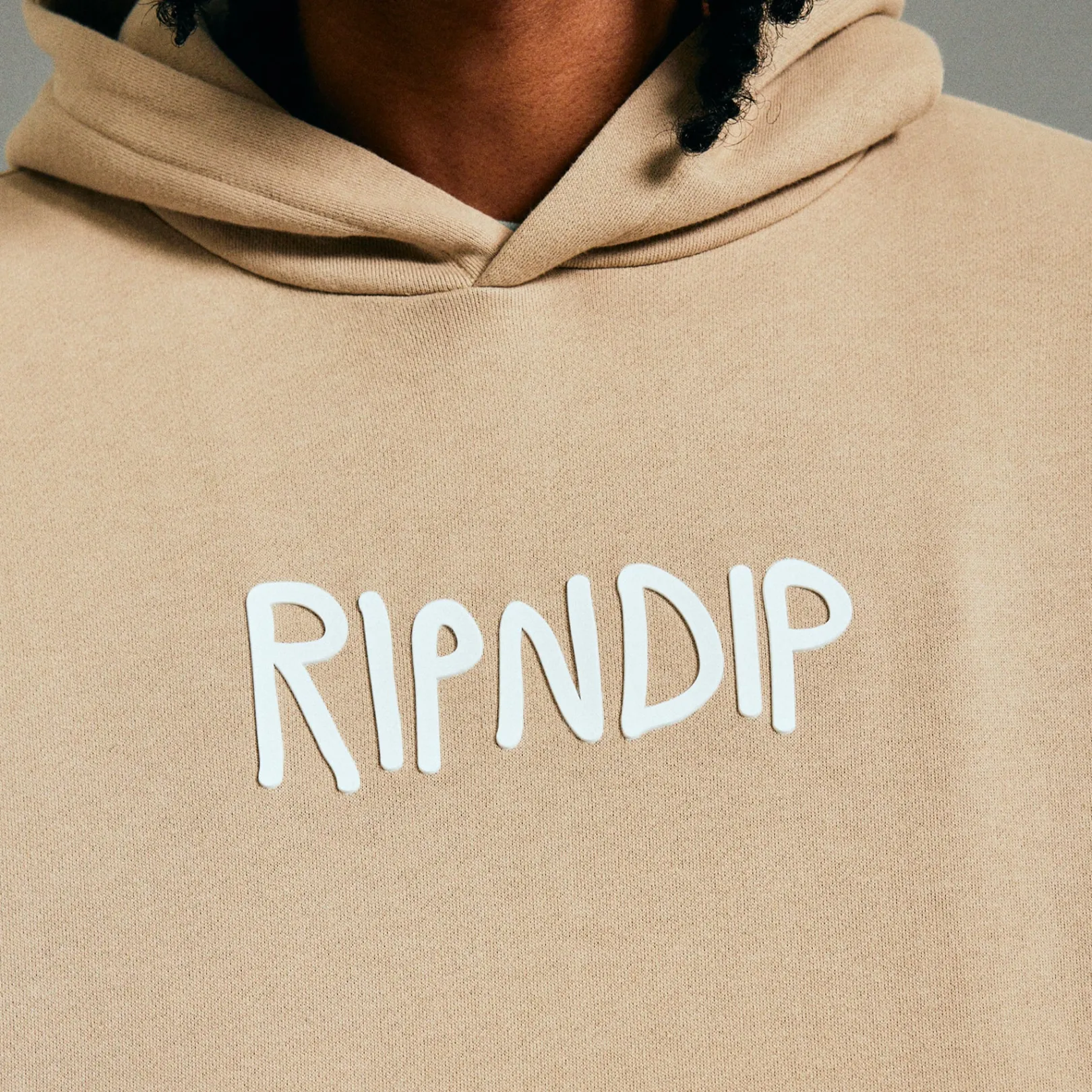 Rubber Logo Hoodie (Sand)<Ripndip Fashion